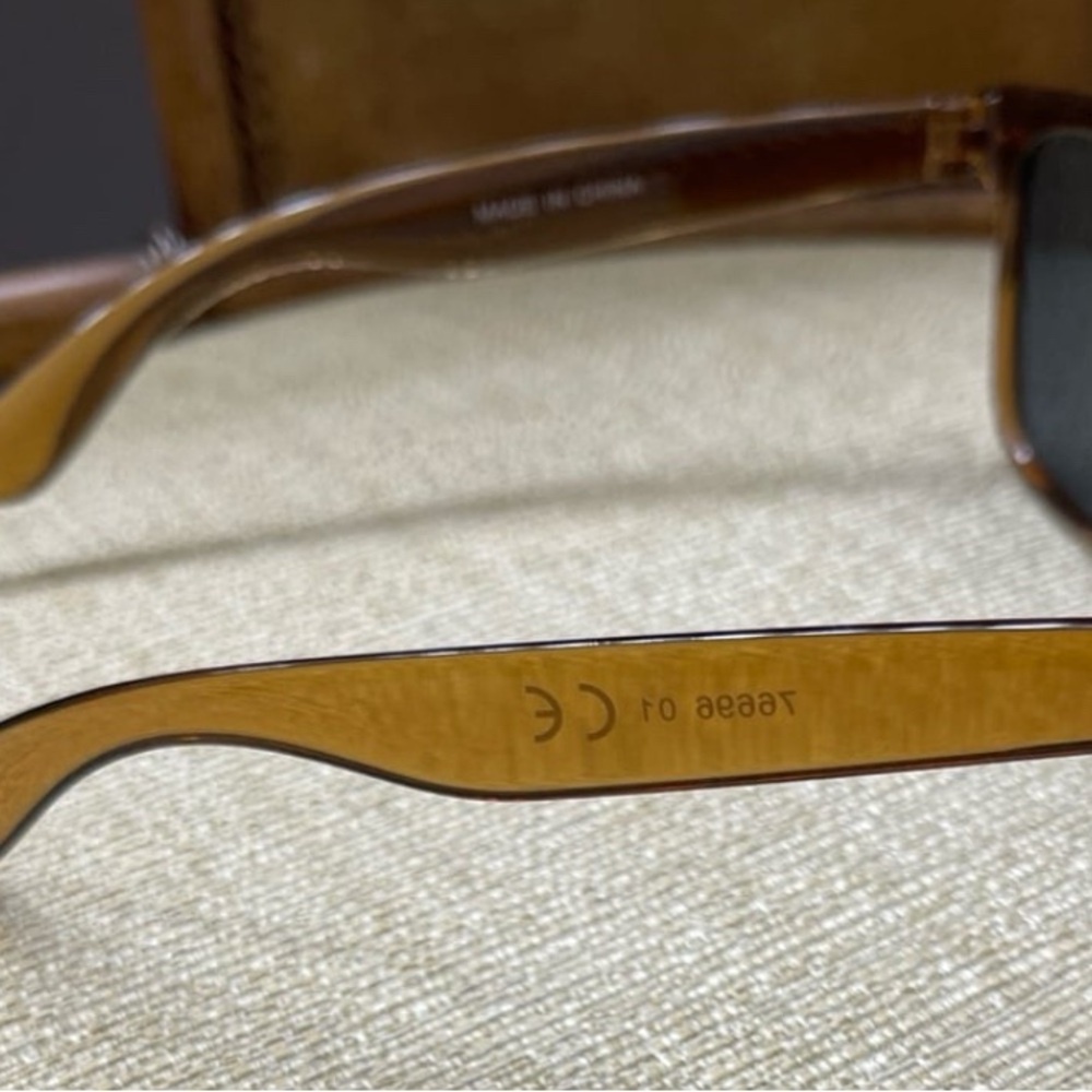 Sunglasses EUC - Picture 3 of 3